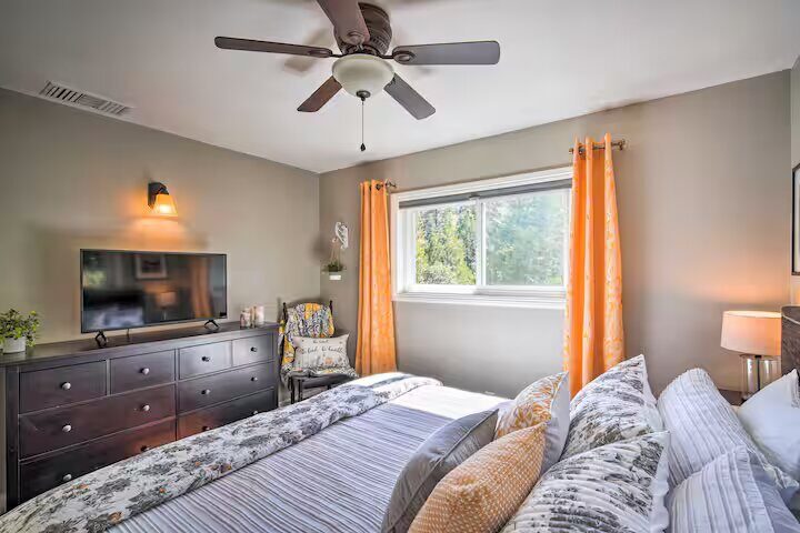 Master bedroom detail